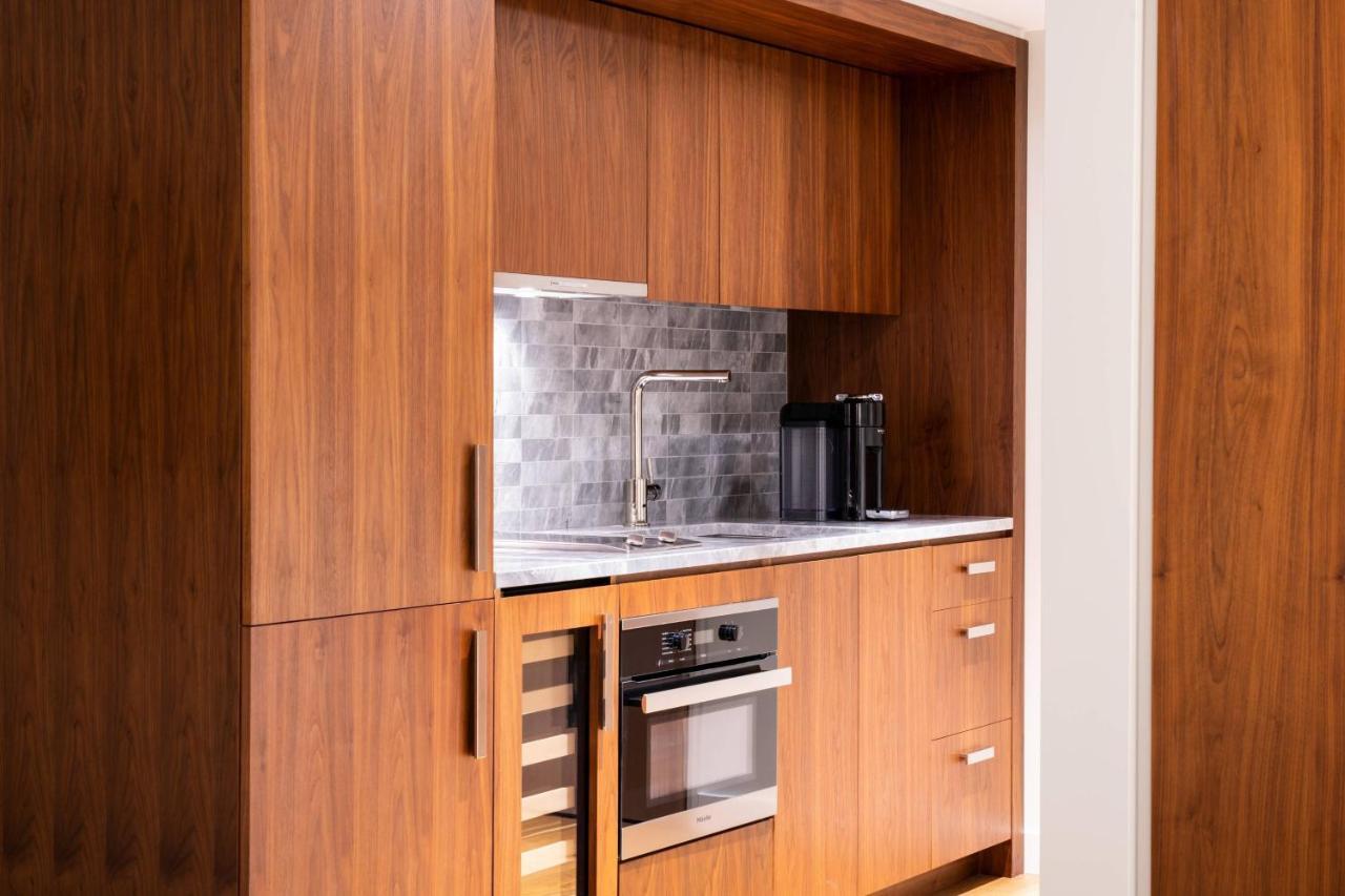 The Ritz-Carlton Residences, Waikiki Beach Hotel Гонолулу Екстер'єр фото