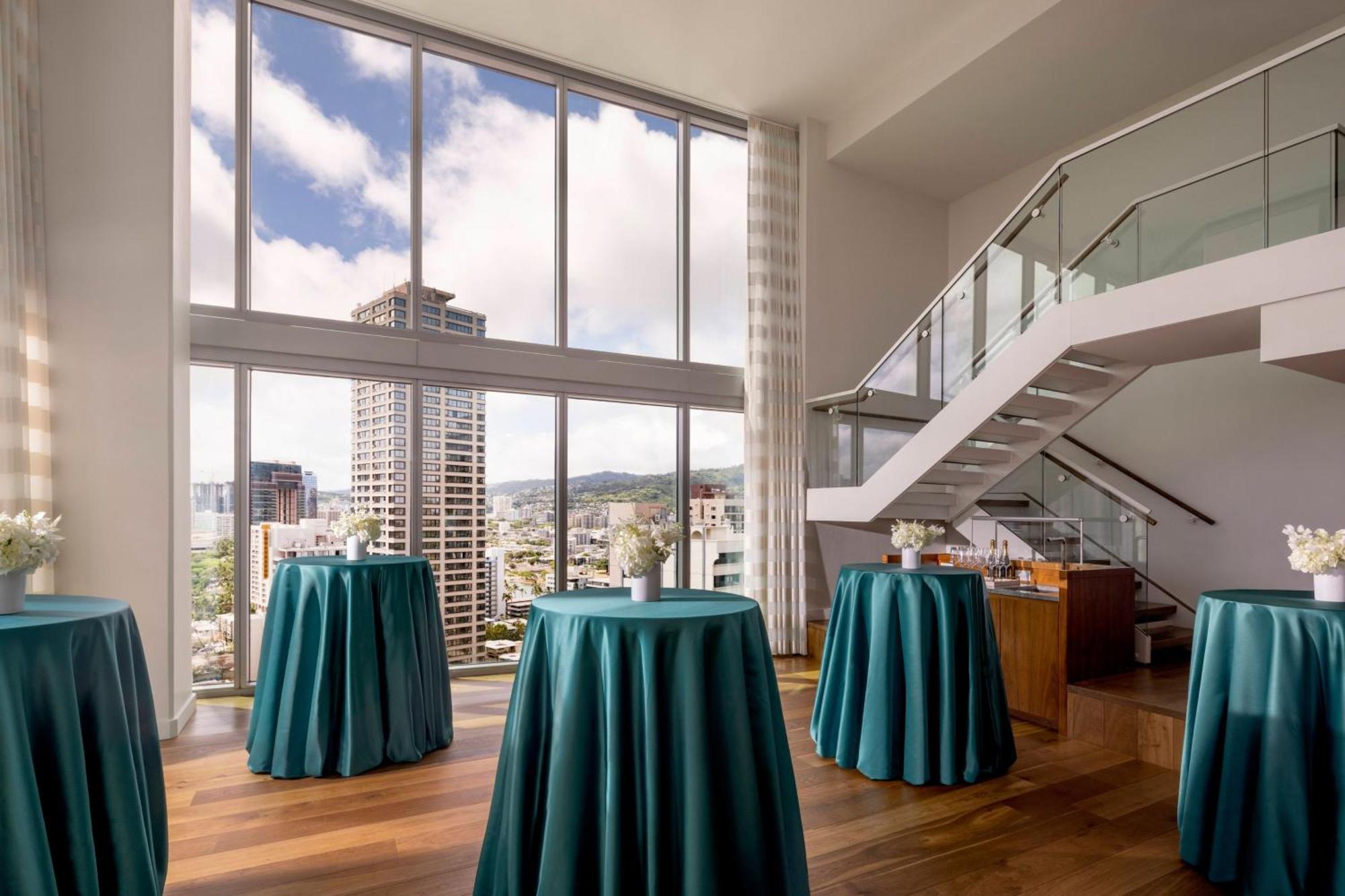 The Ritz-Carlton Residences, Waikiki Beach Hotel Гонолулу Екстер'єр фото