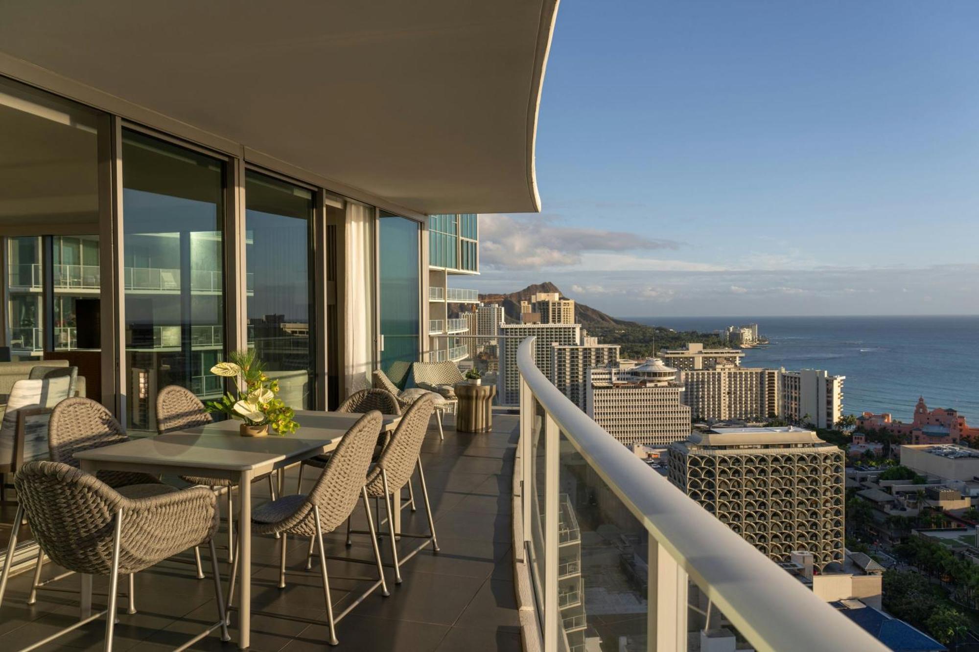 The Ritz-Carlton Residences, Waikiki Beach Hotel Гонолулу Екстер'єр фото