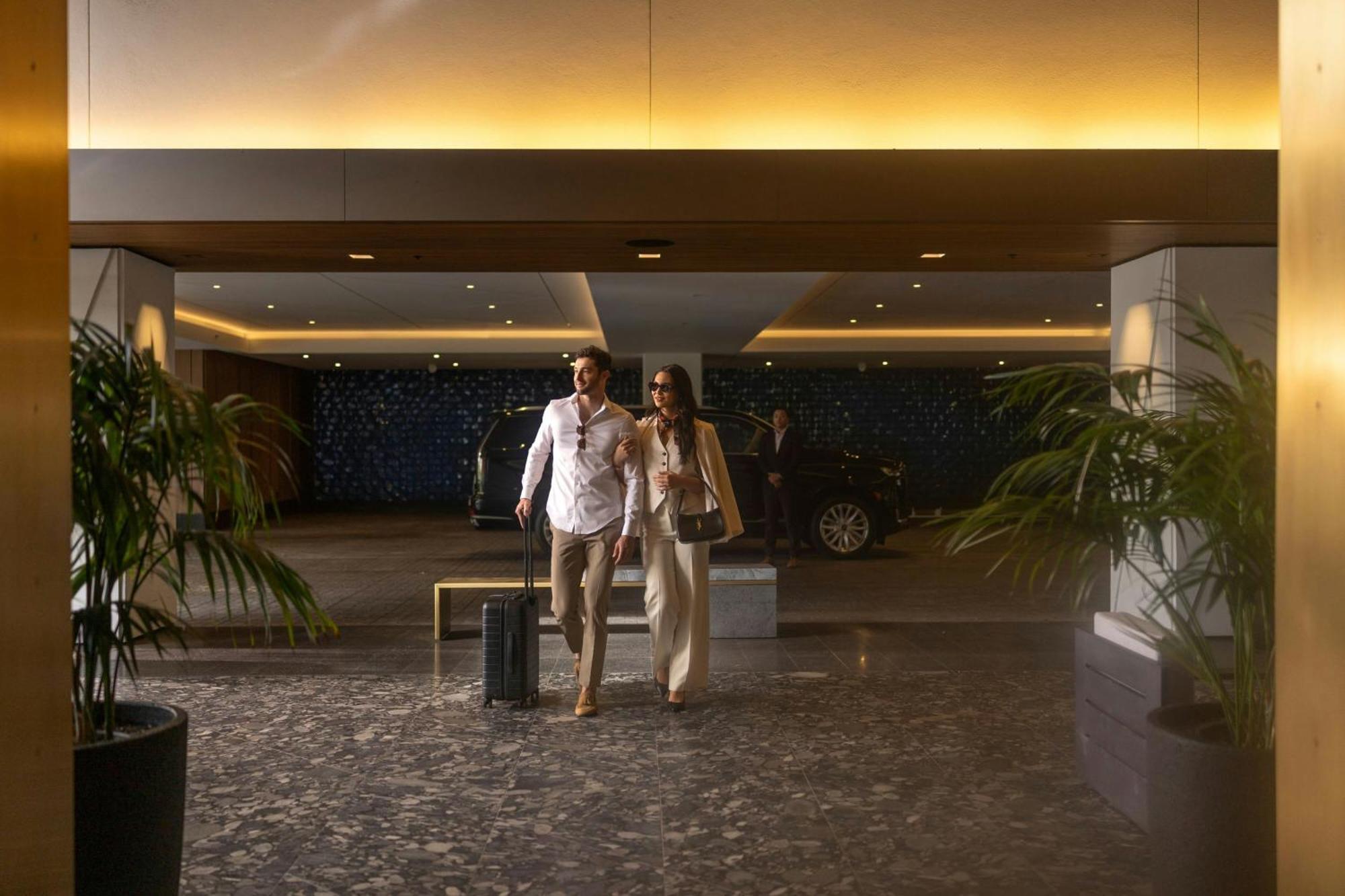 The Ritz-Carlton Residences, Waikiki Beach Hotel Гонолулу Екстер'єр фото