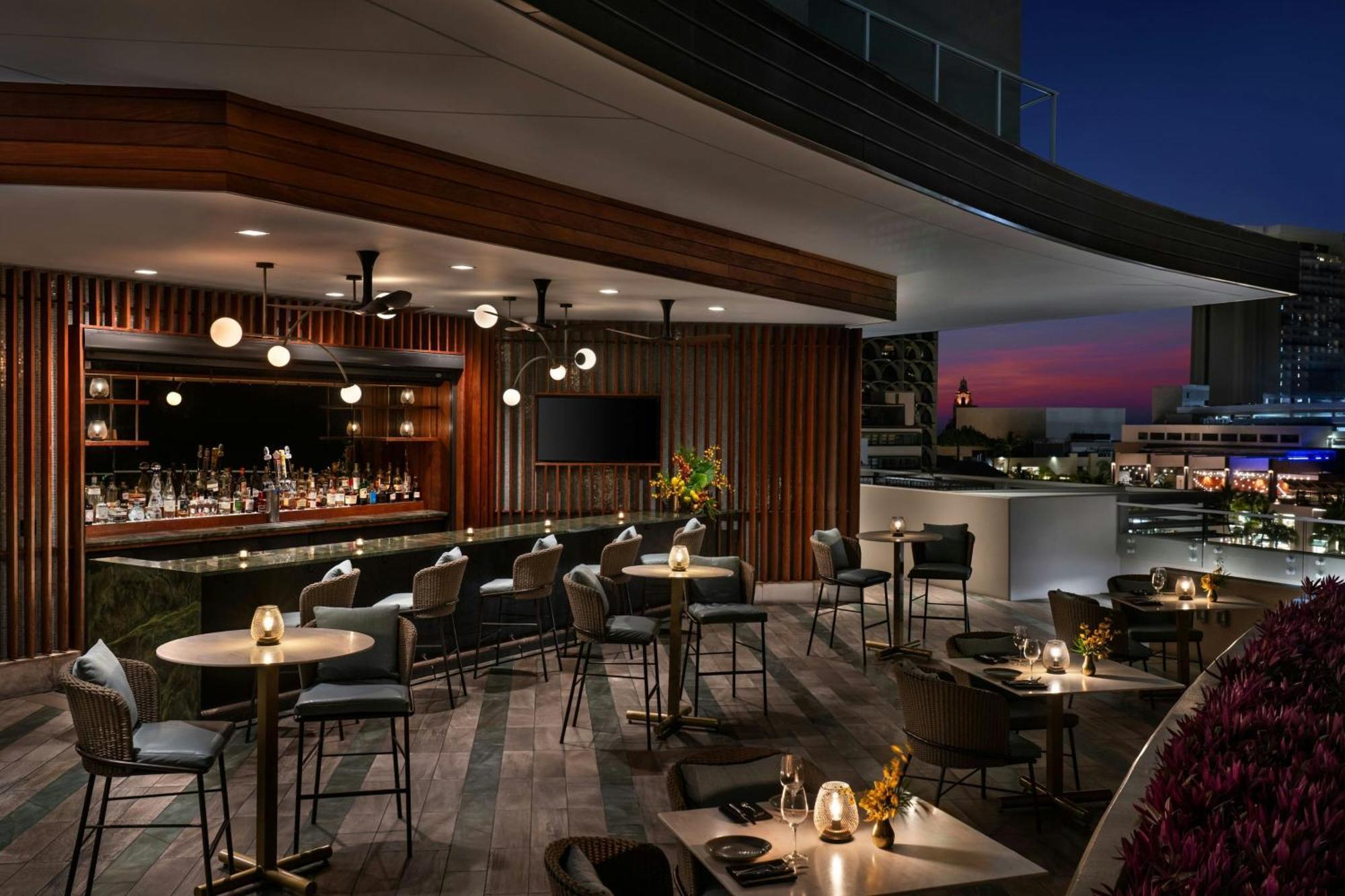 The Ritz-Carlton Residences, Waikiki Beach Hotel Гонолулу Екстер'єр фото